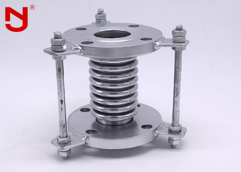 Bellow Pipa Stainless Steel Uap 40450 ℃ Bukti Cuaca Struktur Kompak