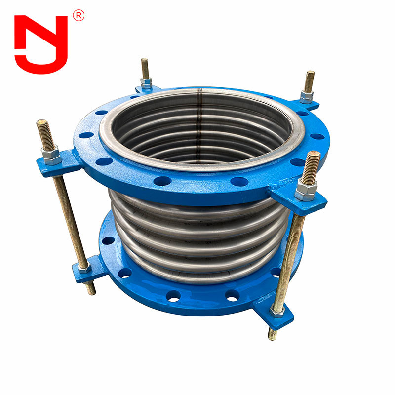 Bellow Type Metal Expansion Joint SS316 Tahan Suhu Tinggi